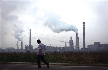 大气污染防治工作需要全区乡镇、局委协同推进