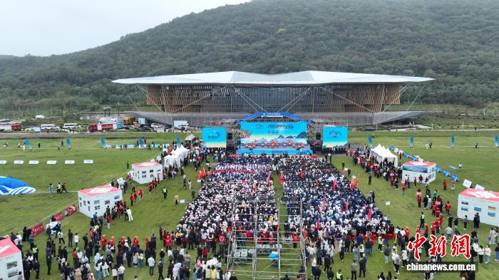 2025年滑翔伞定点世界杯总决赛在荆门圣境山正式