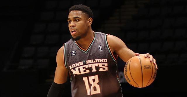 布鲁克林篮网与后卫马拉奇-史密斯达成10天短合