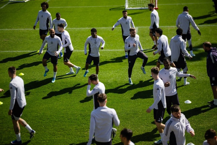 曼联赛程安排引争议：本赛季第六场周一比赛